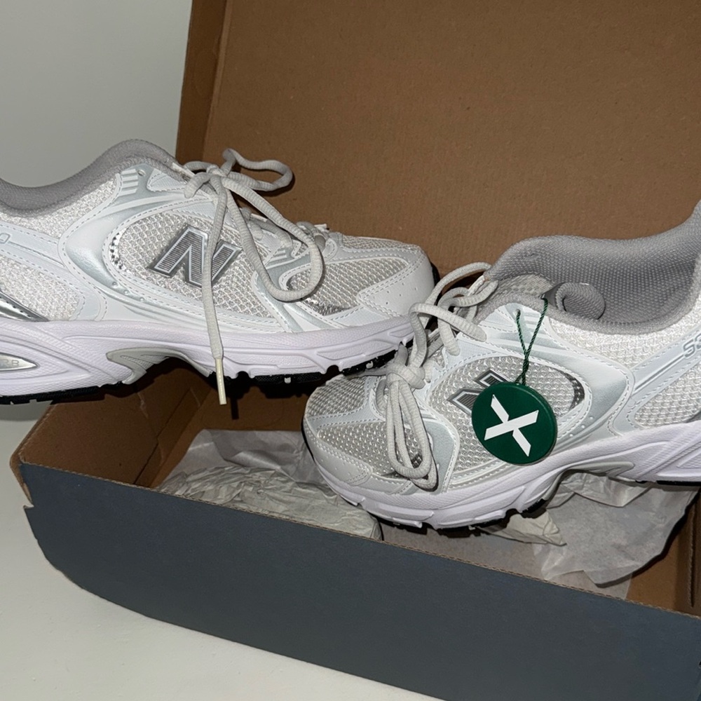 New Balance 530 Munsell White/ Silver  6 US 5.5 UK (7.5 W)